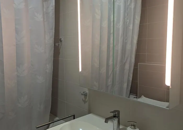 Magnolia アパート ザダル